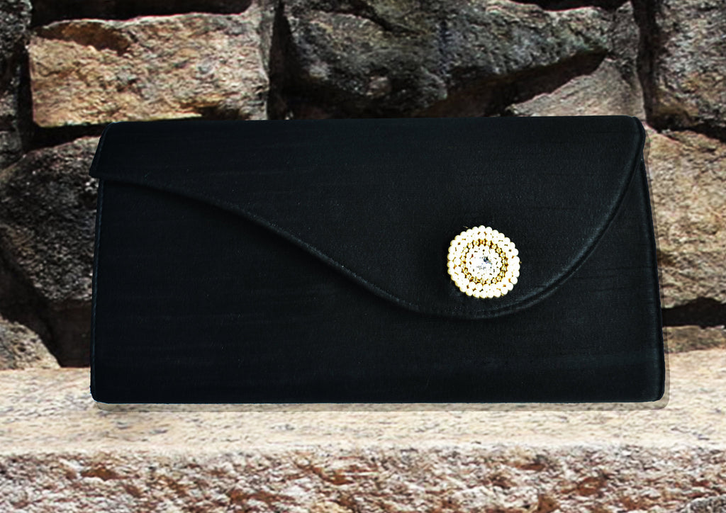 Black clutch